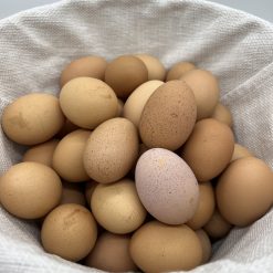 En fin korg med härliga ägg från Hagshult.