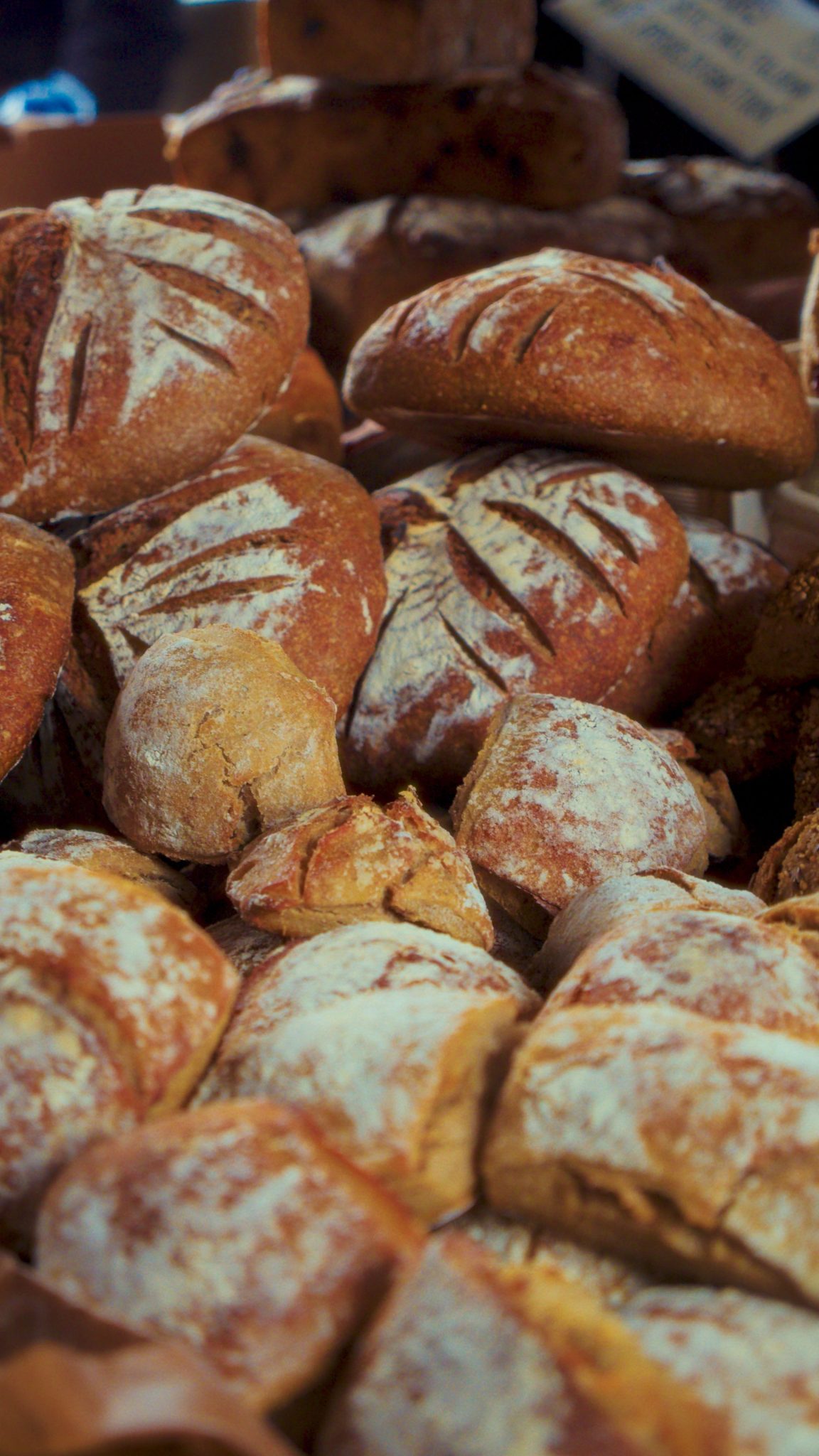 Massa nybakade bröd